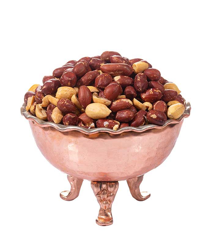 بادام-زمینی-با-پوست-دو-آتیشه